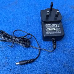 Huawei Hw-120100b1w 12v 1a Mains Adaptor