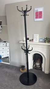 clothes rack