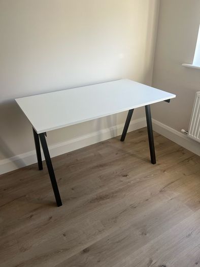 IKEA Trotten Desk (120x7)