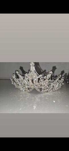 tiara