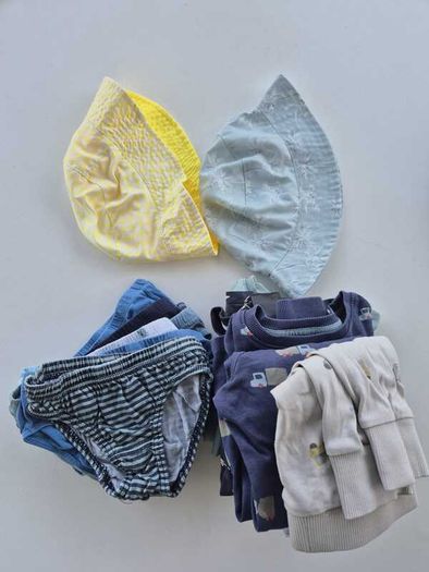 Large bundle boys clothes 3 to 4 years