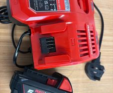 Milwaukee Fast charger new