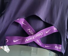 NIKE Pro Purple Cropped Long Sleeve Top with Elasticated back detail - Sz XL (Fit 16-18UK) - Bnwt Rrp 45
