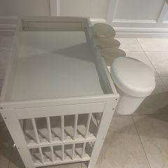 Baby changing unit