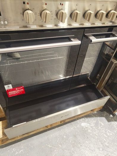 Brand New Caple electric induction range cooker