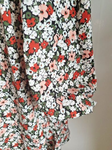 Urban Bliss Ladies Floral Puffed Sleeve Sweetheart Neck Dress Size 10 New With Tags CAN POST