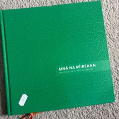 Mna na hEireann book