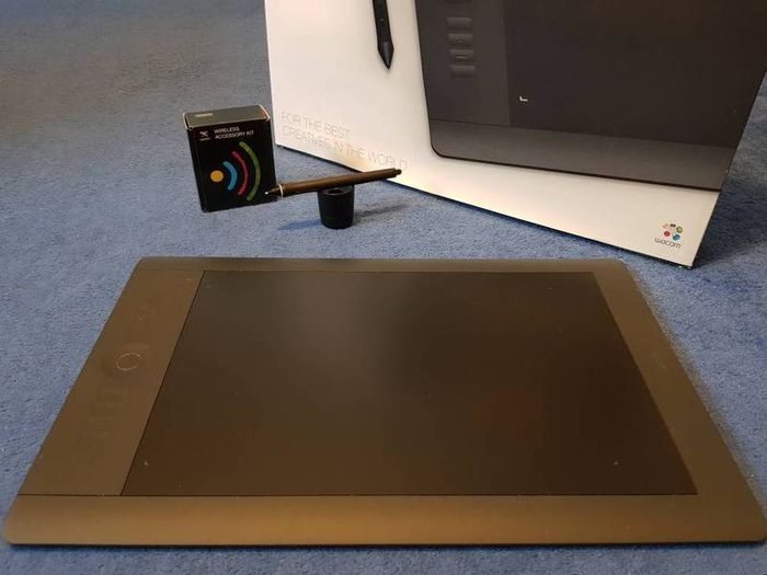 Wacom Intuos 5 Pro Large WiFi like brand new