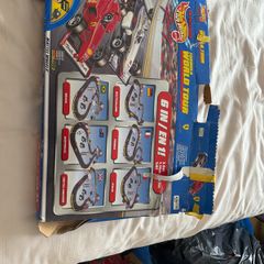 Hot Wheels Electric Racing Formula World Tour Slot Car Set 6 in 1 Ferrari McLaren