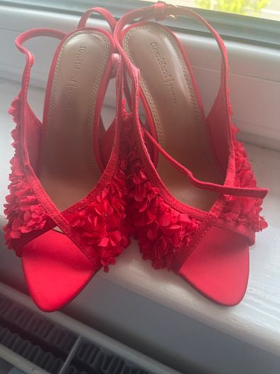 Ladies shoes