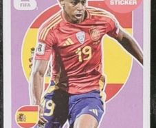 Lamine yamal extra sticker purple panini world cup 2026