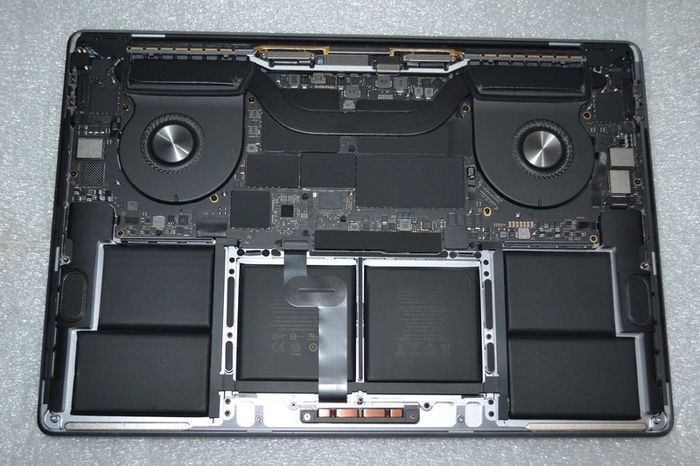 MacBook Pro 16" inch Grey 2019 TouchBar A2141 EMC3347