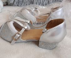 Kids dancing shoes