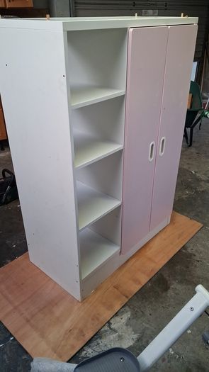kids wardrobe