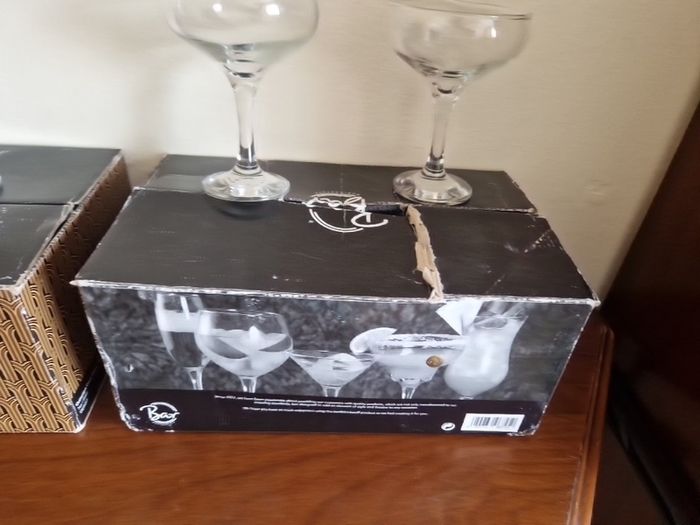 champagne glasses