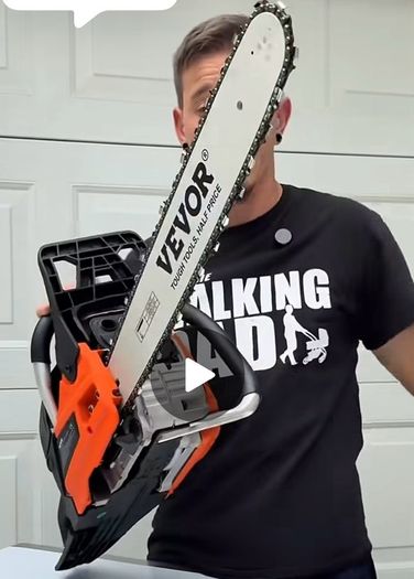 New Powerful  62 cc petrol  Chainsaw, 20 inch petrol mix Powered Chainsaw, 3.6 HP Power Chain Saw with Non-Slip Handle, petrol Powered Chainsaws with Dual Fuel Tanks, For Wood Cutting, Tree Trimming, and Land Clearing