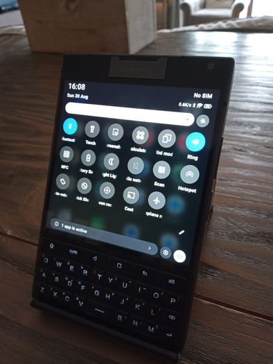 Titan 2 (like BlackBerry Passport)