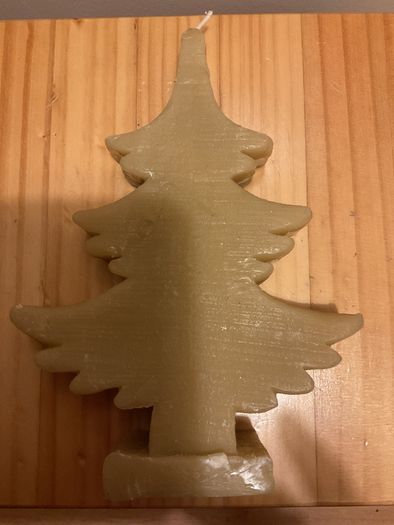 Beautiful Christmas tree candle Brand New