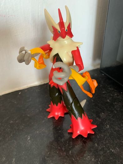 Mega Blazekin Pokomon  Figure