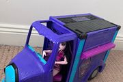 Monster High food truck