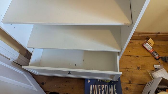 bookshelf