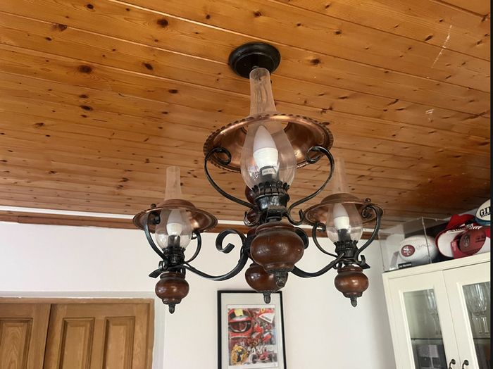 2x Ceiling Lights