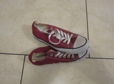 Converse all star    size 5  RED/WINE