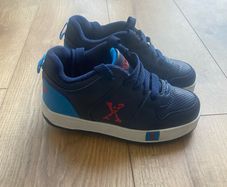 Heelys Boys Sidewalk roller trainers