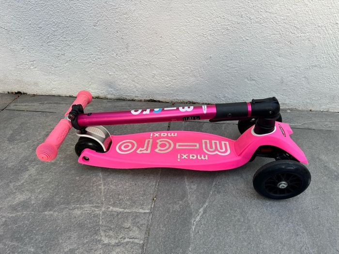 Micro Maxi foldable scooter