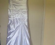 stunning wedding dress