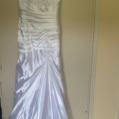 stunning wedding dress