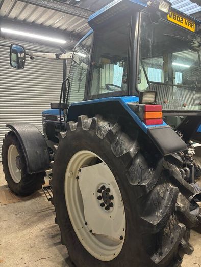 Newholland Ford