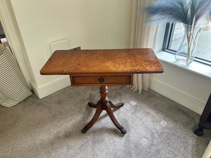 Burr walnut style drop leaf Pedestal Pembroke