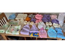 Knitted clothing