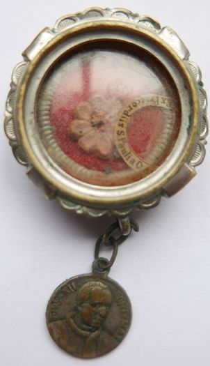 Antique Relic of Ex Praecordiis S.Paulia - Reliquary - Saint