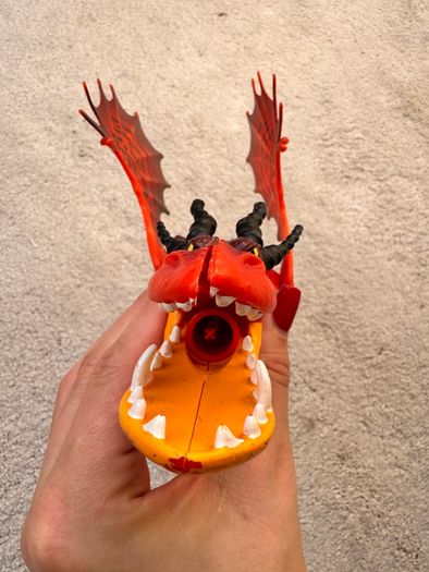 How To Train Your Dragon HookFang Dragon Blaster Action Figure 35 cm. Damaged Head Used Please see photos