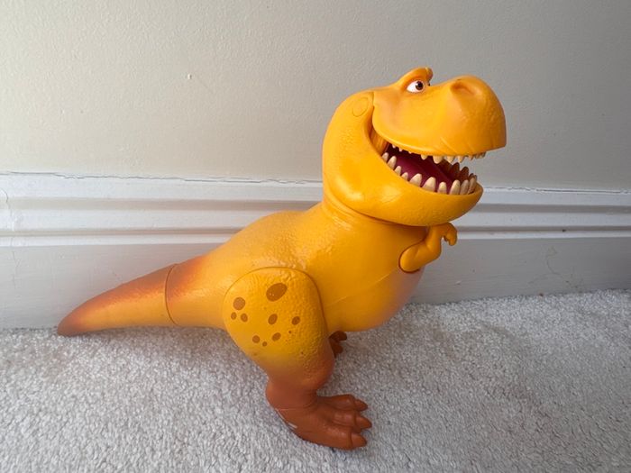 The Good Dinosaur TOMY Action Figure Nash approx. 22 cm. Used Damaged Please see photos