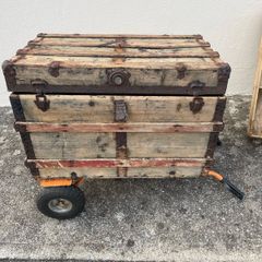 Chest vintage old
