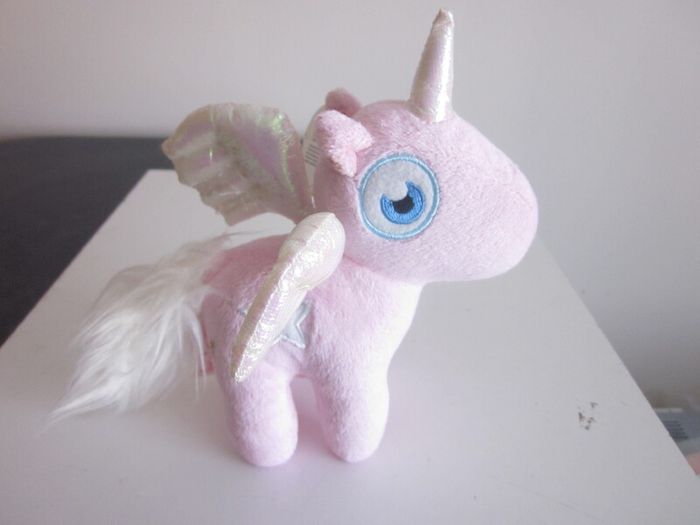New Moshi Monsters Angel Plush Beanie