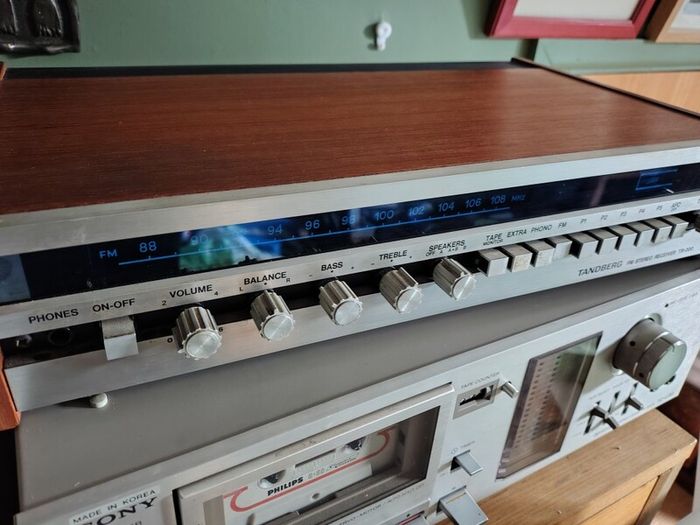 Tandberg TR-200 Stereo Receiver Amplifier. Vintage