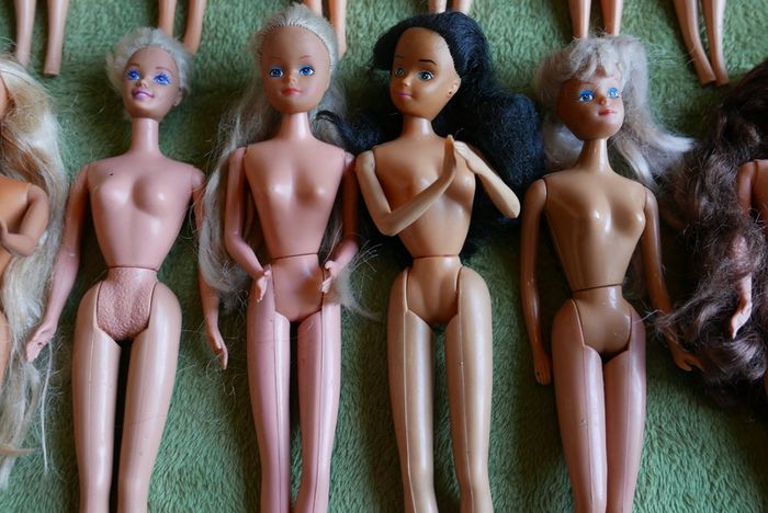 Vintage Barbie Collection, over 40 pieces (1966,1993,1994,1995,1999)