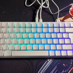 Raspberry Pi 500+ Desktop Kit
