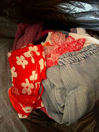 Big black bag of girls 8/9 9/10 years clothes
