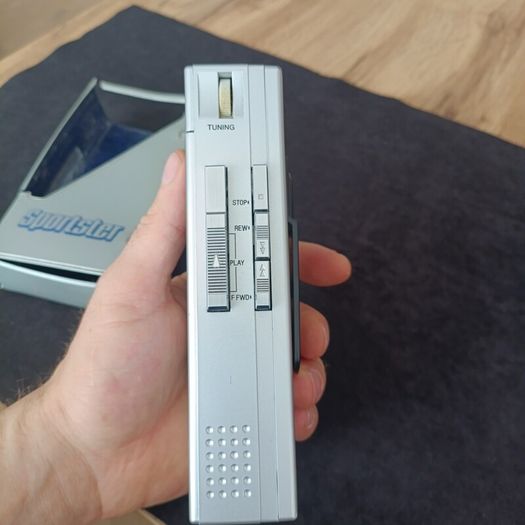 Sanyo M-G32 Personal Stereo Cassette Player