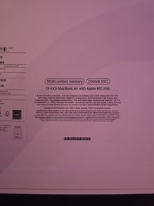 Macbook Air M2 13.6 inch