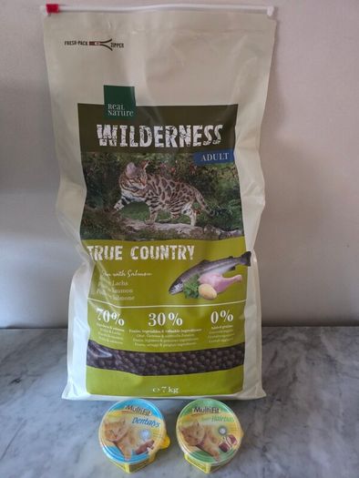 Unopened Wilderness Cat Food 7kg