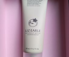 Liz Earle Body Wash 200ml Bourbon Vanilla & Clove Bud