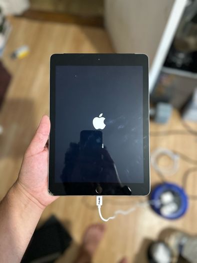 iPad 6th Generation