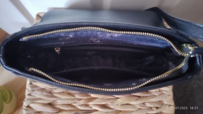 U.S. Polo Assn. Crossbody Bag  Elegant Black  Excellent Condition