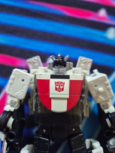 Transformers Earthrise WHEELJACK Complete Used Deluxe Siege War For Cybertron